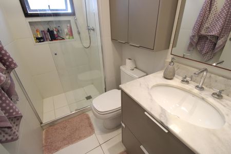 Apartamento para alugar com 167m², 3 quartos e 2 vagasBanheiro da suíte 1