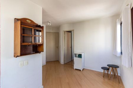 Apartamento à venda com 33m², 1 quarto e 1 vaga Apartamento à venda com 33m², 1 quarto e 1 vagaSala