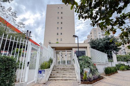 Studio à venda com 32m², 1 quarto e sem vagaFachada - Plaquinha