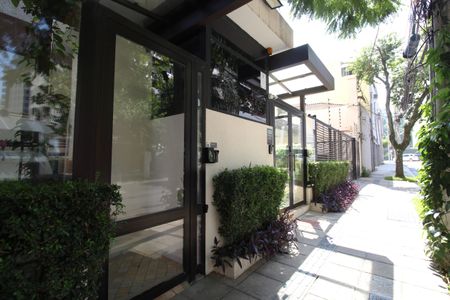 Apartamento para alugar com 70m², 2 quartos e 1 vagaFachada