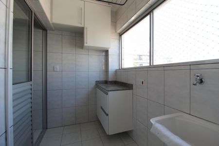 Apartamento para alugar com 70m², 2 quartos e 1 vagaCozinha e Área de Serviço