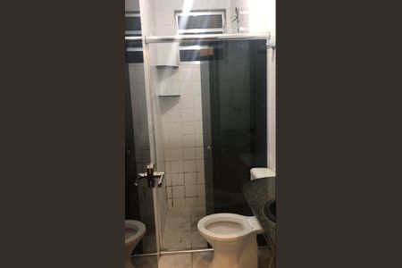 Banheiro de apartamento para alugar com 2 quartos, 50m² em Duque de Caxias, Betim