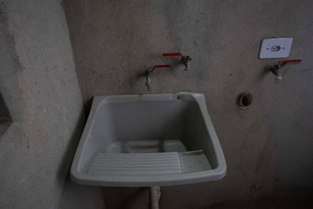 Casa para alugar com 25m², 1 quarto e sem vagaÁrea de Serviço