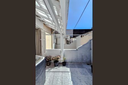 Casa para alugar com 110m², 2 quartos e sem vaga Casa para alugar com 110m², 2 quartos e sem vagaVaranda do Quarto 2