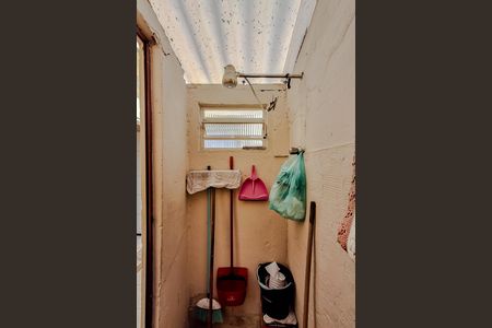Casa para alugar com 110m², 2 quartos e sem vaga Casa para alugar com 110m², 2 quartos e sem vagaBanheiro de serviço