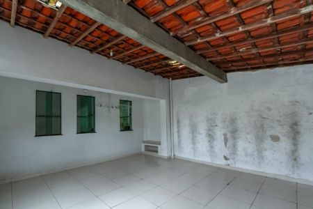 Casa à venda com 200m², 3 quartos e 2 vagasGaragem