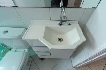 Casa à venda com 200m², 3 quartos e 2 vagasBanheiro Social