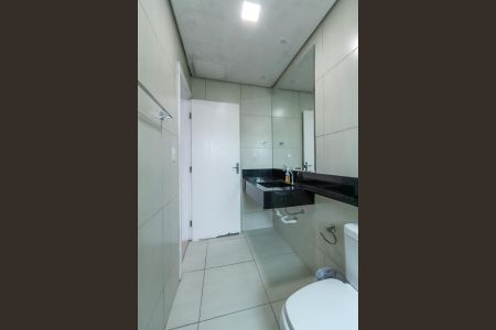 Casa à venda com 200m², 3 quartos e 2 vagasBanheiro da Suíte