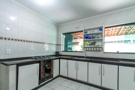 Casa à venda com 200m², 3 quartos e 2 vagasCozinha