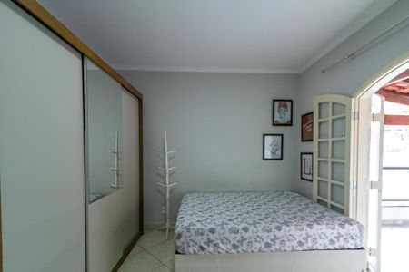 Casa à venda com 200m², 3 quartos e 2 vagasQuarto 1