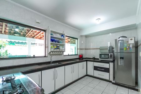 Casa à venda com 200m², 3 quartos e 2 vagasCozinha