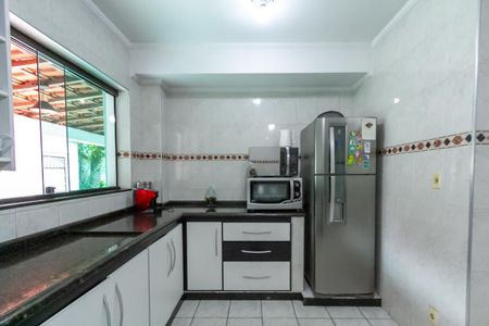 Casa à venda com 200m², 3 quartos e 2 vagasCozinha