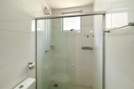 Apartamento à venda com 80m², 3 quartos e 1 vaga Apartamento à venda com 80m², 3 quartos e 1 vagaBanheiro da Suíte 1
