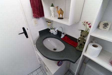 Apartamento para alugar com 49m², 2 quartos e 1 vaga Apartamento para alugar com 49m², 2 quartos e 1 vagaBanheiro