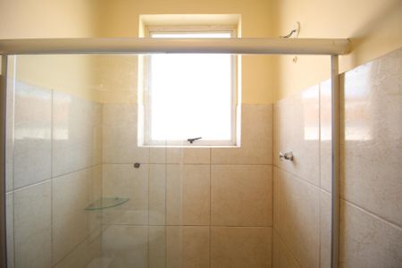 Apartamento para alugar com 60m², 2 quartos e sem vagaBanheiro