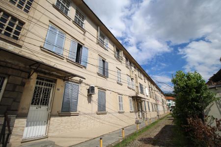 Apartamento para alugar com 60m², 2 quartos e sem vagaFachada