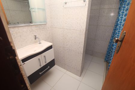 Casa de condomínio para alugar com 135m², 3 quartos e 2 vagasBanheiro da Suíte