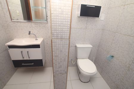 Casa de condomínio para alugar com 135m², 3 quartos e 2 vagasBanheiro da Suíte