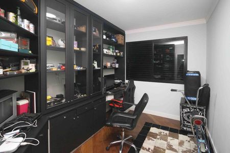 Apartamento para alugar com 198m², 3 quartos e 3 vagas Apartamento para alugar com 198m², 3 quartos e 3 vagasEscritório