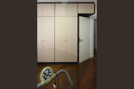 Apartamento à venda com 198m², 4 quartos e 3 vagasSuite