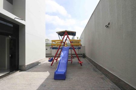 Apartamento para alugar com 198m², 3 quartos e 3 vagas Apartamento para alugar com 198m², 3 quartos e 3 vagasÁrea comum - Playground