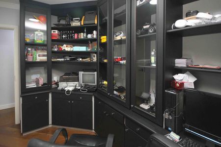 Apartamento para alugar com 198m², 3 quartos e 3 vagas Apartamento para alugar com 198m², 3 quartos e 3 vagasEscritório