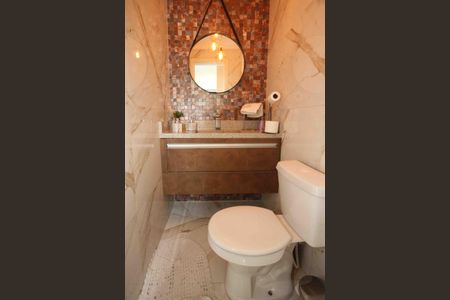 Apartamento à venda com 198m², 4 quartos e 3 vagasLavabo