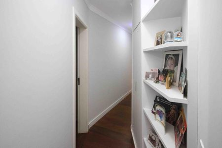 Apartamento à venda com 198m², 4 quartos e 3 vagasCorredor