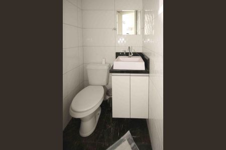 Apartamento para alugar com 198m², 3 quartos e 3 vagas Apartamento para alugar com 198m², 3 quartos e 3 vagasBanheiro de serviço