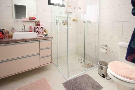 Apartamento para alugar com 198m², 3 quartos e 3 vagas Apartamento para alugar com 198m², 3 quartos e 3 vagasBanheiro da Suite 02