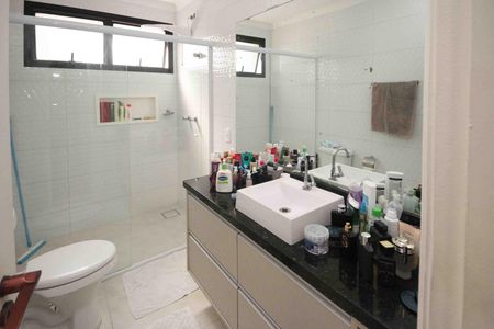 Apartamento para alugar com 198m², 3 quartos e 3 vagas Apartamento para alugar com 198m², 3 quartos e 3 vagasBanheiro da Suite 03