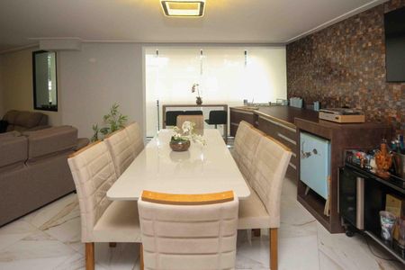 Apartamento para alugar com 198m², 3 quartos e 3 vagas Apartamento para alugar com 198m², 3 quartos e 3 vagasSala de Jantar