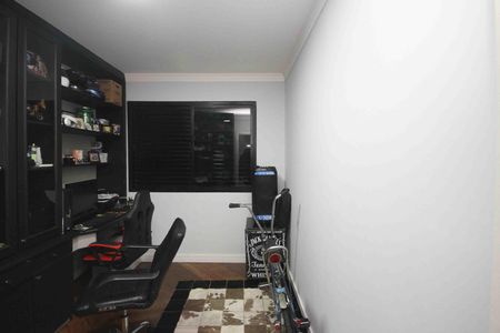 Apartamento à venda com 198m², 4 quartos e 3 vagasEscritório