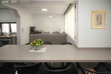 Apartamento à venda com 198m², 4 quartos e 3 vagasCozinha