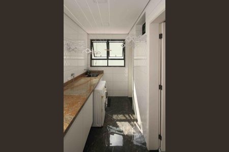 Apartamento para alugar com 198m², 3 quartos e 3 vagas Apartamento para alugar com 198m², 3 quartos e 3 vagasÁrea de Serviço