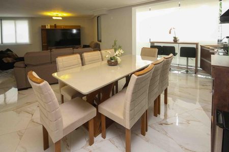 Apartamento à venda com 198m², 4 quartos e 3 vagasSala de Jantar