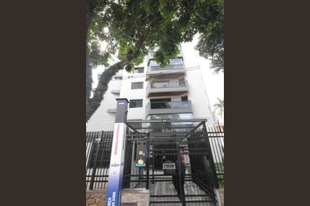 Apartamento para alugar com 198m², 3 quartos e 3 vagas Apartamento para alugar com 198m², 3 quartos e 3 vagasFachada