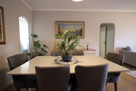 Apartamento à venda com 130m², 3 quartos e 1 vagaSala de Jantar