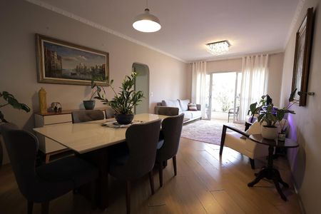 Apartamento à venda com 130m², 3 quartos e 1 vagaSala de Jantar