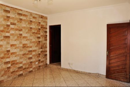 Casa para alugar com 70m², 2 quartos e 1 vaga Casa para alugar com 70m², 2 quartos e 1 vagaDetalhe - Sala