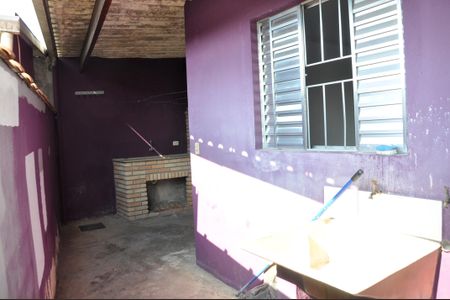 Casa para alugar com 70m², 2 quartos e 1 vaga Casa para alugar com 70m², 2 quartos e 1 vagaÁrea de Serviço