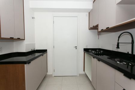 Cozinha de apartamento para alugar com 2 quartos, 36m² em Guaiauna, São Paulo