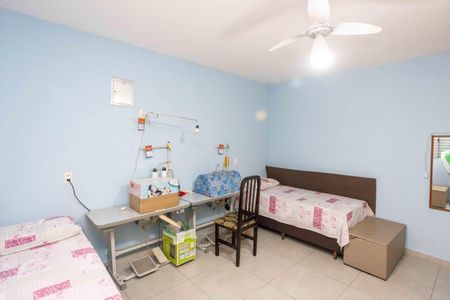 Casa à venda com 150m², 4 quartos e 1 vagaQuarto 2 Casa 1