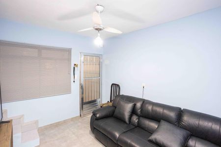 Casa à venda com 150m², 4 quartos e 1 vagaSala Casa 1