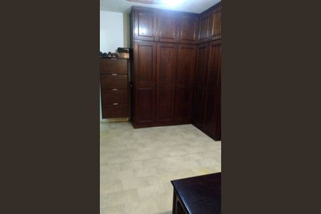 Casa à venda com 664m², 10 quartos e 6 vagasCasa 2