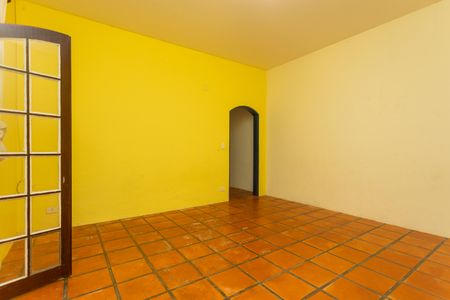 Casa para alugar com 110m², 1 quarto e 4 vagasSala