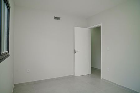 Casa de condomínio para alugar com 176m², 4 quartos e 4 vagasQuarto 2