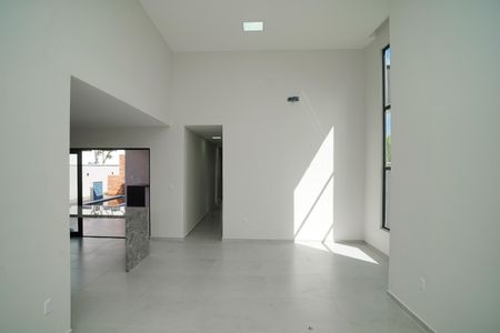 Casa de condomínio para alugar com 176m², 4 quartos e 4 vagasSala