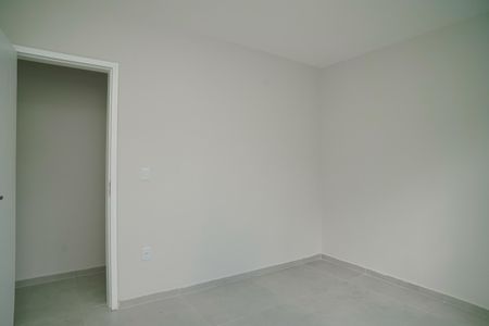 Casa de condomínio para alugar com 176m², 4 quartos e 4 vagasQuarto 2