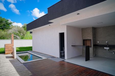 Casa de condomínio para alugar com 176m², 4 quartos e 4 vagasÁrea externa